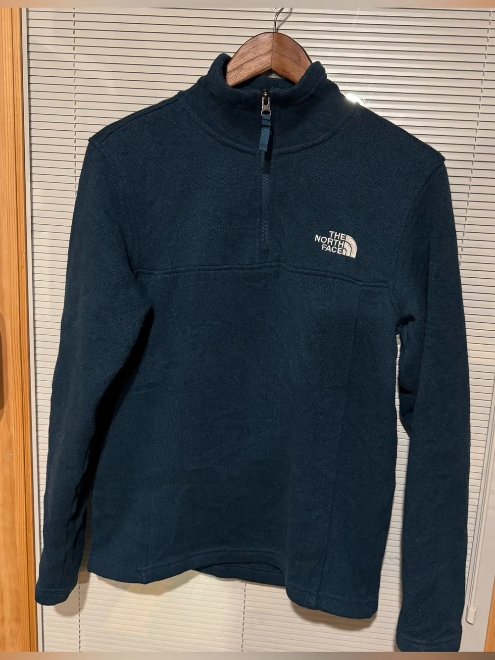 The North Face Men's Dark Blue 1/4-Zip Fleece Pullover
